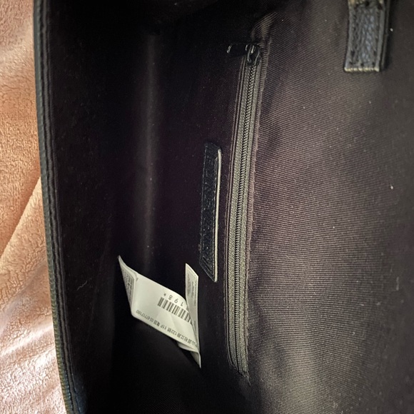 Forever21 vegan leather shoulder chain purse - Picture 6 of 6